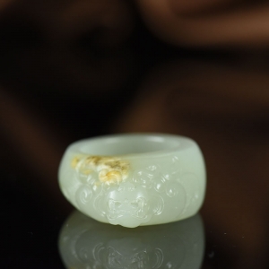 籽料和田白玉貔貅指环