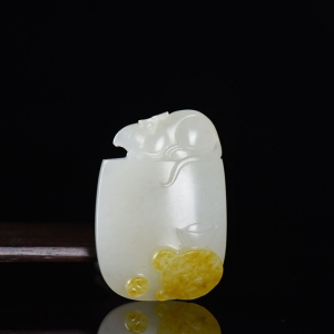 籽料和田白玉数钱吊坠