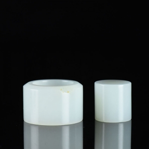 籽料和田白玉扳指套装