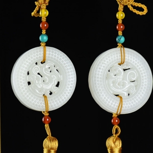 山料和田白玉龙凤对牌吊坠（二件）