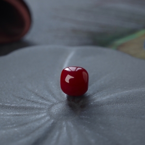 阿卡牛血红珊瑚桶珠