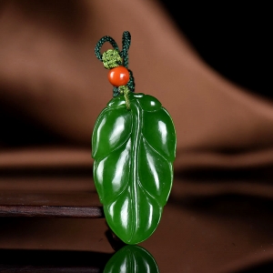山料和田碧玉金枝玉叶吊坠