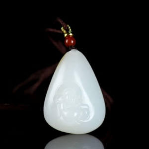 山料和田羊脂白玉弥勒佛吊坠