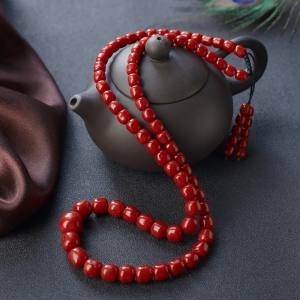 沙丁牛血红珊瑚塔链