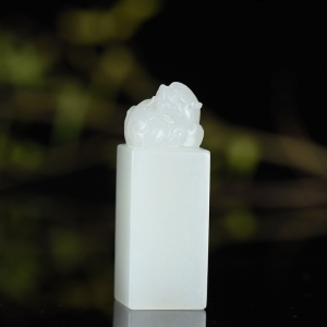 籽料和田白玉貔貅印章