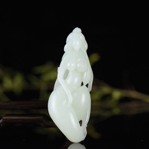 籽料和田白玉玉贵人吊坠