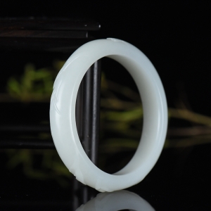 55mm籽料和田白玉祝福手镯