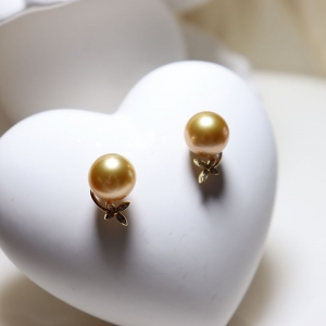 18k海水金色珍珠耳钉