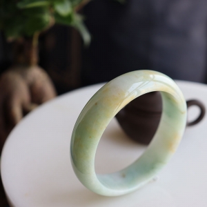 57mm糯种黄加绿翡翠平安镯