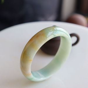 57.5mm糯种黄加绿翡翠平安镯