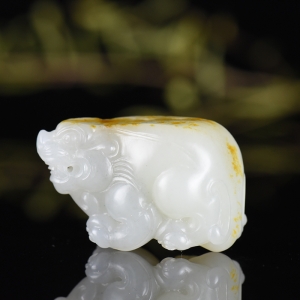 籽料和田白玉貔貅吊坠