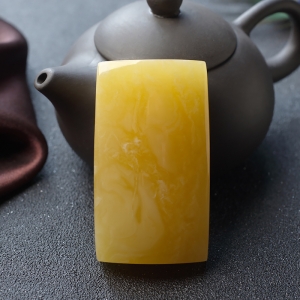 白花蜜蜡无事牌吊坠