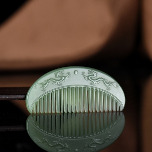 山料和田碧玉梳子