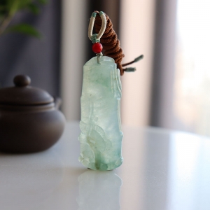 冰种飘花翡翠节节高吊坠