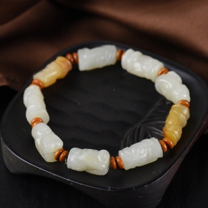 籽料和田玉玉贵人单圈手串