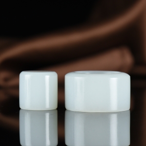 籽料和田白玉扳指套装