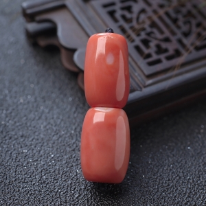 MOMO珊瑚桶珠（两件）
