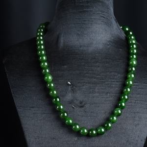 10mm山料和田碧玉项链