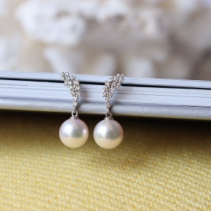 18k海水akoya白色珍珠耳钉