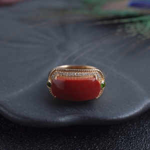18K柿子红南红戒指