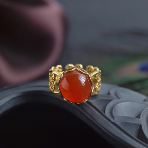 18K冰红南红戒指