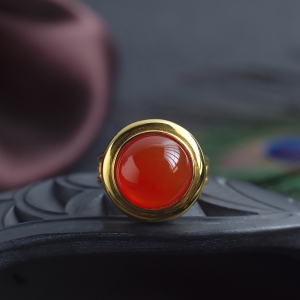 18K冰红南红圆形戒指