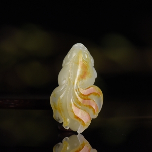 籽料和田白玉金鱼吊坠