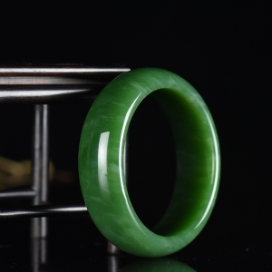 59.5mm山料和田碧玉手镯