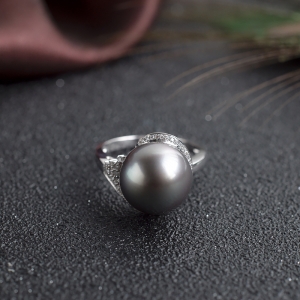 18K海水黑色珍珠戒指