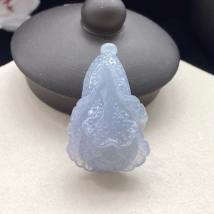 糯冰种紫罗兰翡翠百财吊坠