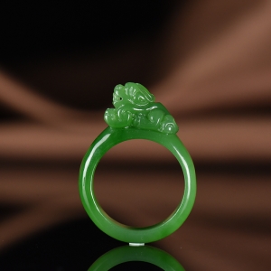 山料和田碧玉貔貅指环