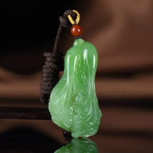 山料和田翠青玉百财吊坠