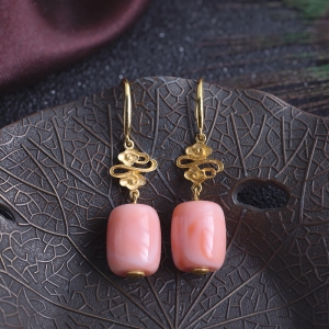 18KMOMO珊瑚桶珠耳环