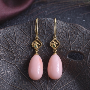 18KMOMO珊瑚水滴耳环