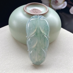 冰种飘花翡翠金枝玉叶吊坠