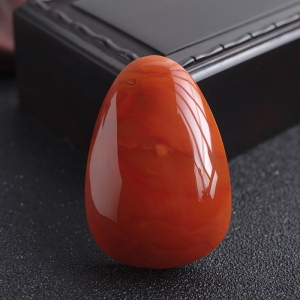 柿子红南红水滴吊坠