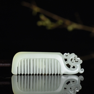 籽料和田白玉凤头梳子