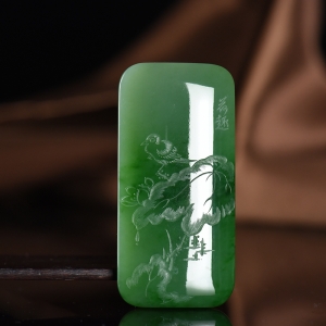 山料和田碧玉荷趣吊坠