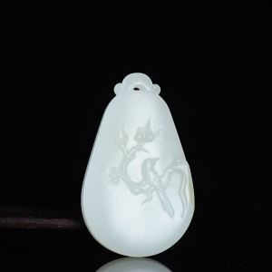 籽料和田白玉喜上眉梢吊坠