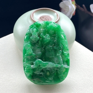 糯冰种翠绿翡翠不动明王菩萨吊坠