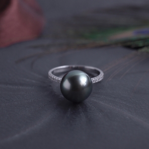 18K海水黑色珍珠戒指