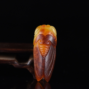 籽料和田玉一鸣惊人吊坠