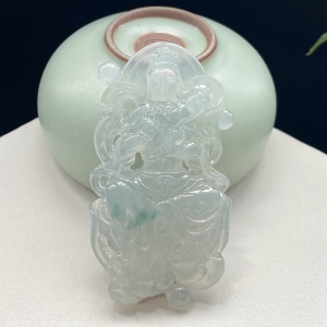 冰种飘花翡翠大势至菩萨吊坠