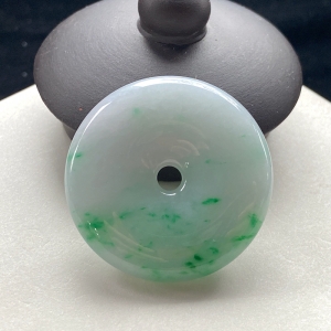 糯种飘翠翡翠平安扣吊坠