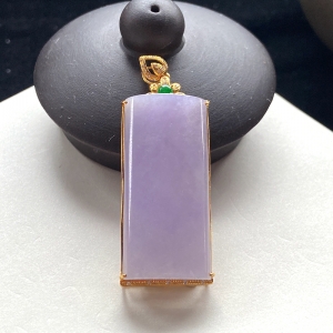 18K糯冰种紫罗兰翡翠平安无事吊坠