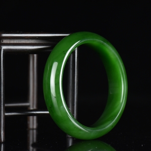 61.5mm山料和田碧玉手镯