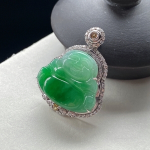 18K糯冰种翠绿翡翠弥勒佛吊坠