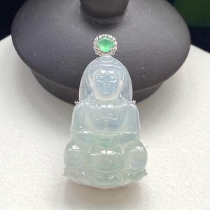 18K冰种翡翠观音吊坠