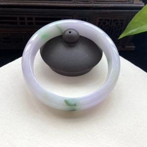 56mm糯种春带彩翡翠平安镯