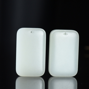 籽料和田白玉无事牌吊坠（单件）